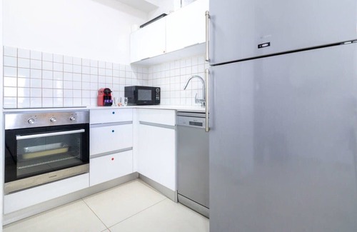 Jerusalem City Centre Apartment | Haneviim Court: 1BR Apartment in Jerusalem