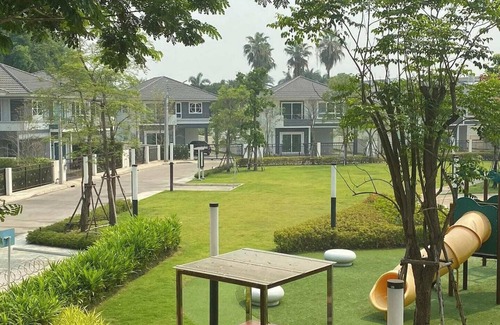 Hang Dong House | Hang Dong 4BDRM Near Golf Course, Gym, Park, Pool Table, Western Kitchen