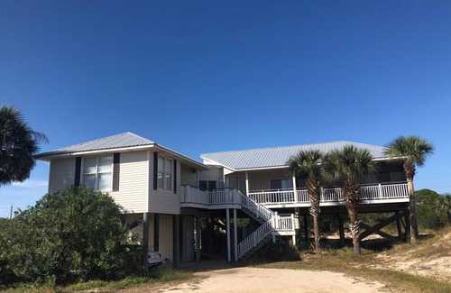 East End House | Hang Ten - 1st Tier! Gorgeous Views with private pool! 100 Steps to the beach!