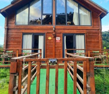 Ardesen House | Hanging Garden Holiday Home - Riverside