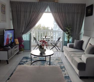 Tanjung Kling Apartment | Hanizz Vacation Home