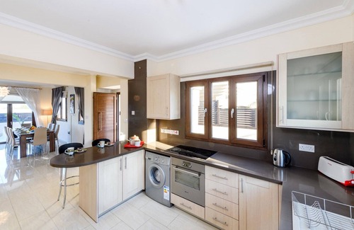 Kapparis Villa | Hann's Villa - Charming Kapparis Getaway