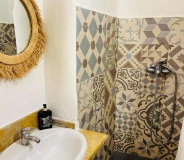 Assouel House | hannah house