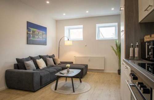 Wolfsburg Apartment | HANNIBAL - Design Apartment Orchidee 5, VW Nähe, Parkplatz, Küche, HighSpeed-WLAN, Fitness, Solarium