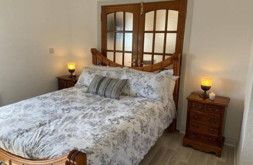 Greencastle House | Hannon’s Cottage - A piece of paradise