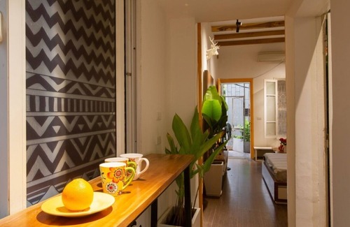 Hang Dao Apartment | Hanoi Downtown - 2 BR African style apt in the heart of Hanoi