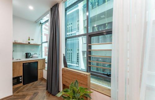 Hang Trong Apartment | HanoianHearths- NH2 - Private Cinema - Bathtub