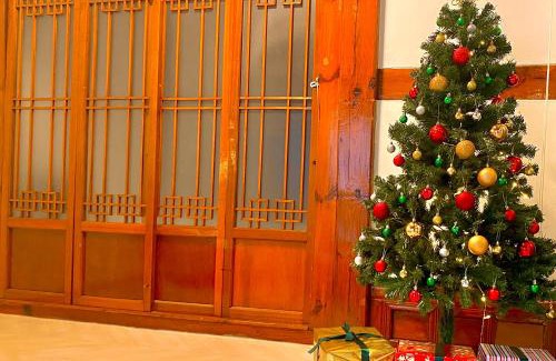 Wangsimniil-tong House | Hanok Bomoon