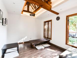 Gahoe-dong House | Hanok Got