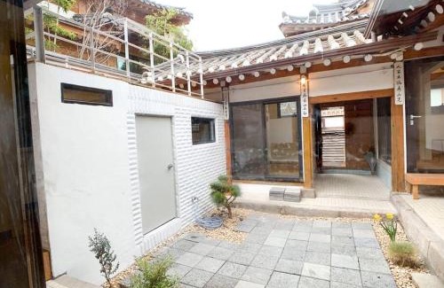 Jongno House | Hanok JADE