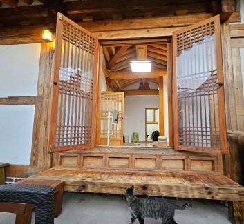 Gyeongju House | Hanok Myeongdang