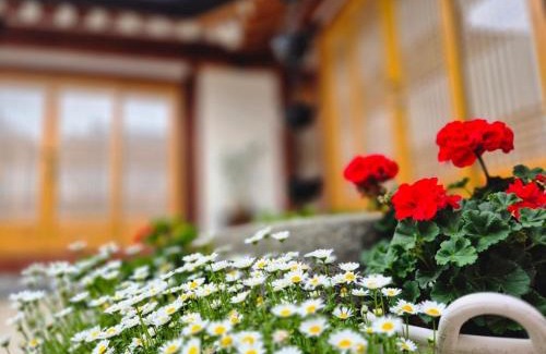 Gyeongju House | Hanokstay mokhwa