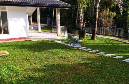 Yatinuwara Cabin | Hanthana View Homestay