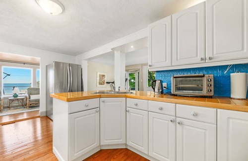 Waupoos House | Happiness Haven: Waterfront PEC House