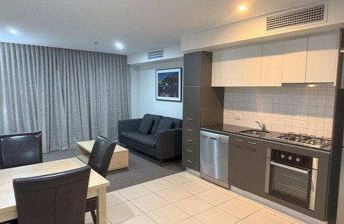 Adelaide Central Business District Apartment | Happy bnb suite on Adelaide CBD