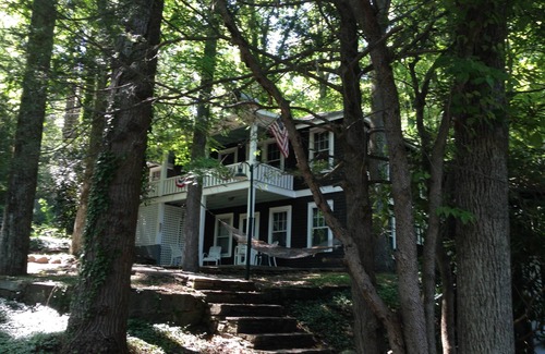 Montreat House | Happy Clan Cottage - Updated 1921 Montreat Cottage