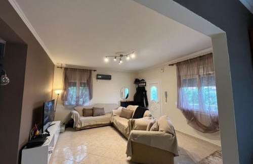 Xanthi Apartment | Happy Colors House Xanthi