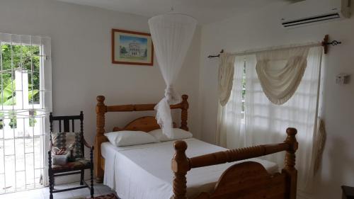 Hordley House | Happy Grove Lodge