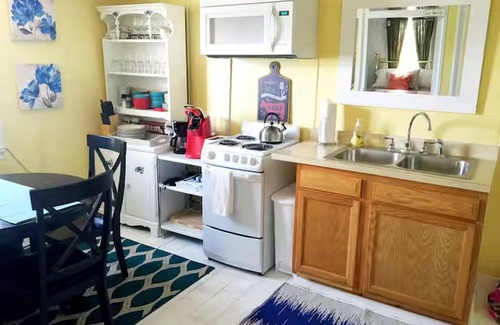 Biglerville Other | Happy Hen Loft minutes from Gettysburg sleeps 8