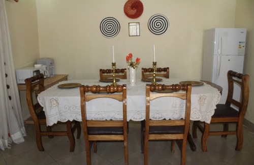 Remera House | Happy Home and dine - Pretty Bed and breakfast home for travelers.