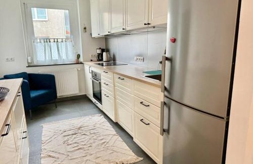 Schwechat Apartment | Happy Home near Airport with Free Parking
