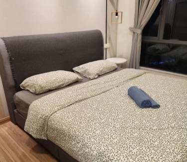 Gelang Patah Apartment | Happy House, Starview Bay, Free WiFi, Forestcity