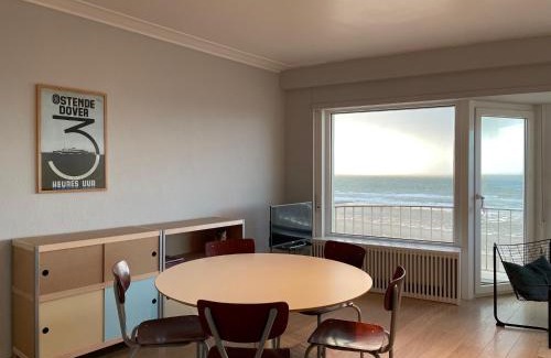 Mariakerke Apartment | HAPPY in OOSTENDE - Lovely apartment with seaview at the beach