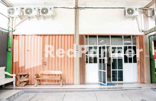 West Semarang House | Happy Inn Puspo Mitra RedDoorz