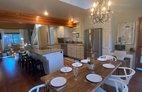 Arnold House | Happy Lake Chalet Near Big Trees & Skiing, Dogs OK! Fast WI-FI