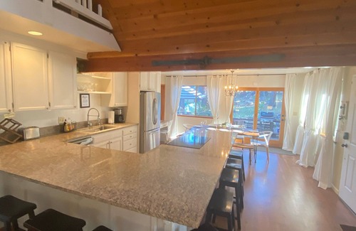 Arnold House | Happy Lake Chalet Near Big Trees & Skiing, Dogs OK! Fast WI-FI
