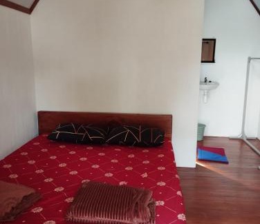 Argosari Cabin | Happy Monkeys Village