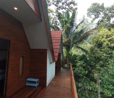Argosari Cabin | Happy Monkeys Village