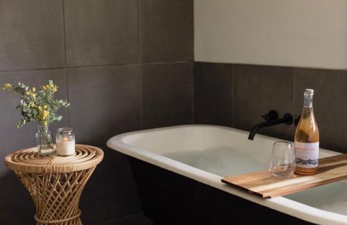 St Helens House | Happy Nomad