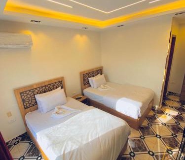 Al Haram Hotel | happy pyramids view inn