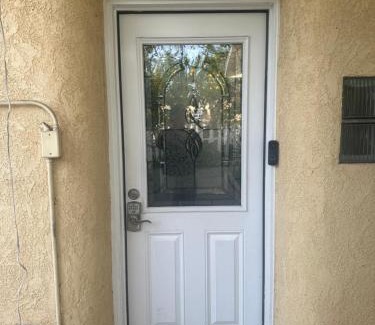 Glendora House | Happy Room Near Citrus College