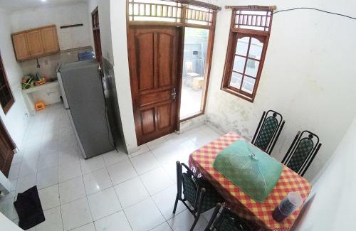 Pogung Lor House | Happy Sleep Homestay Jogja