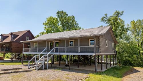 Glenwood House | Happy Times on Caddo River by StayLage
