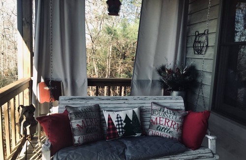 Hiawassee House | Happy Top Hideaway with Gorgeous Views!