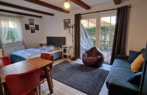Oberau Apartment | Happy Trails, Cosy One Room Garten Apartment