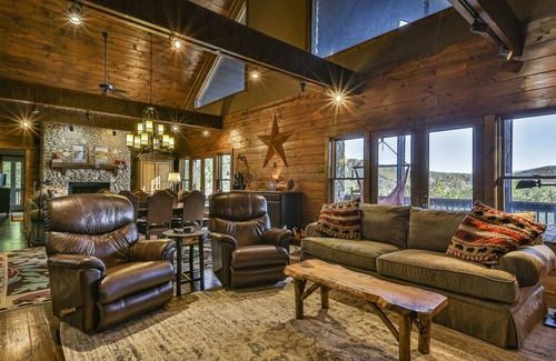 Ellijay Cabin | Happy Trails Lodge | Ellijay, GA