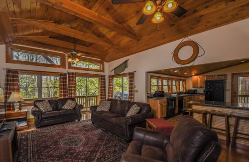 Thayerville Cabin | Happy Trails