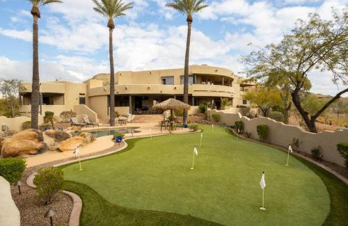 Desert View House | Happy Valley Hideaway Resort-like home with amazing views walking distance to hiking trails