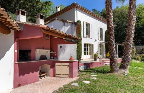 Saint-Martin-du-Var Villa | HappyFew Villa Lila