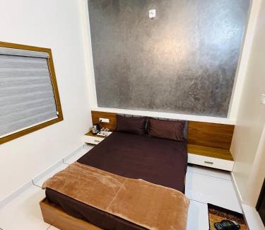 Maraiyur House | Happyland guesthouse
