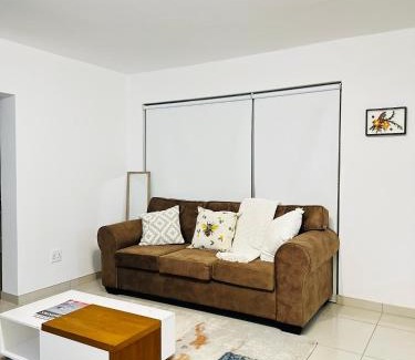 Klein Windhoek Apartment | HappyNest