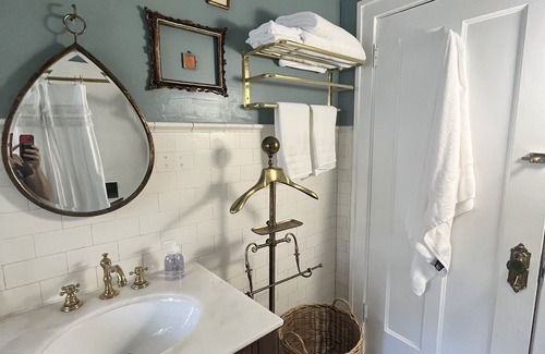 Poverty Ridge House | Harbinson House