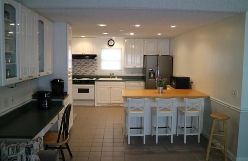 Jamestown House | Harbor Hilltop at Cumberland