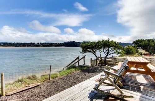 Bayshore House | Harbor House