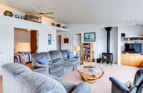 Bayshore House | Harbor House