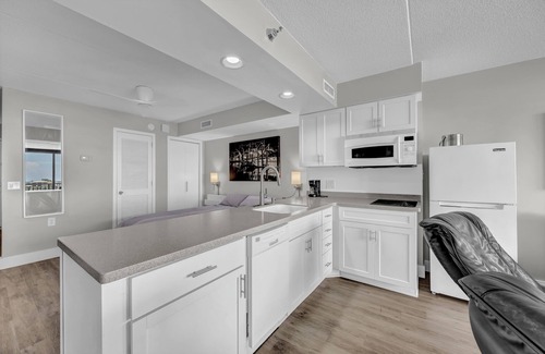 Wrightsville Beach Condo | Harbor Inn 405 - Fantastic sound front condo with ocean views!